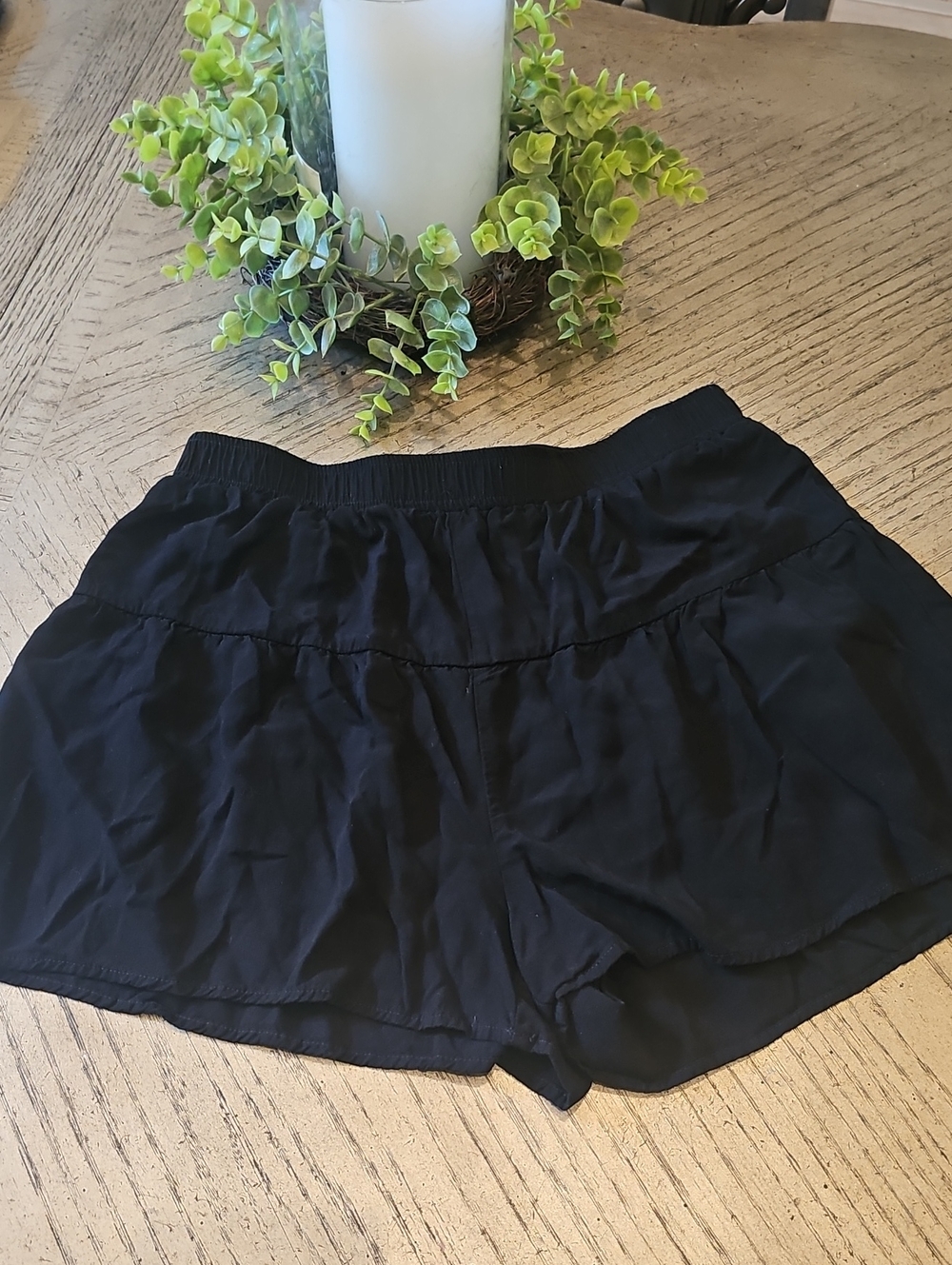 Women’s Black Elastic Waist Flowy Shorts